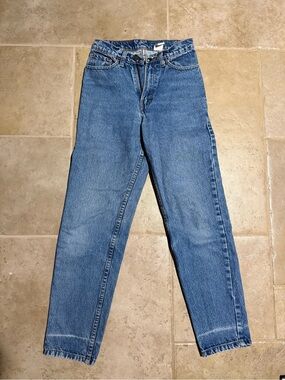 Jordache Women’s Medium Blue Relaxed Straight Jeans